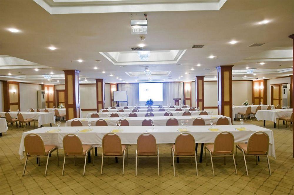 Kervansaray Thermal Convention Center & אתר נופש